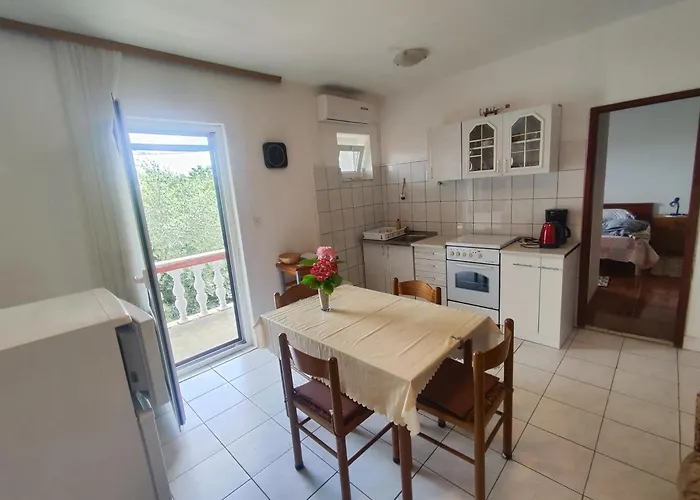 Buy Seaview Retro & Giovanni Apartment *