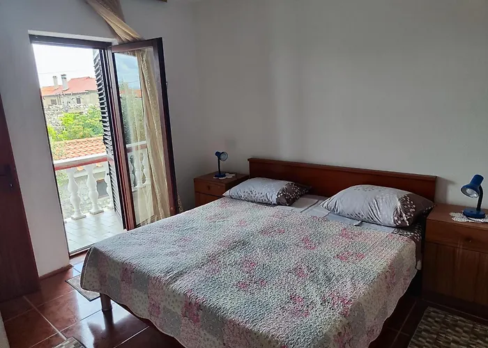 Buy Seaview Retro & Giovanni Apartment
