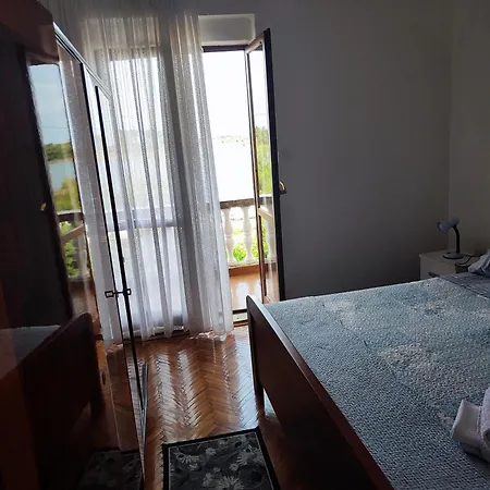 Apartmán Buy Seaview Retro & Giovanni Nin